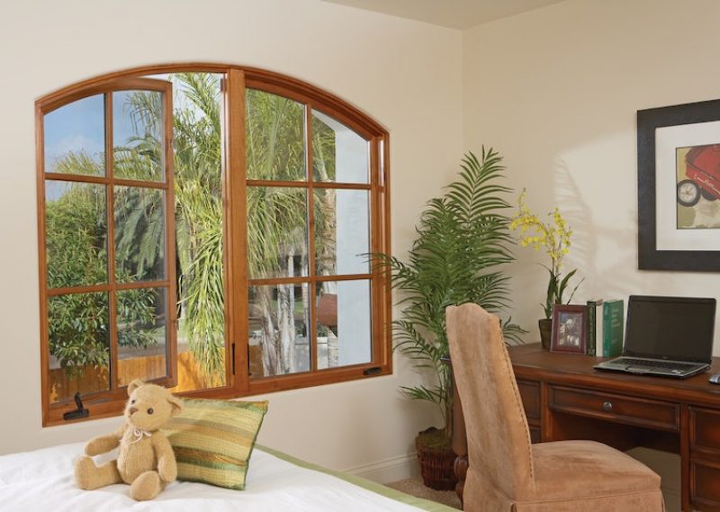 andersen-e-series-windows-woodstain-bedroom-interior